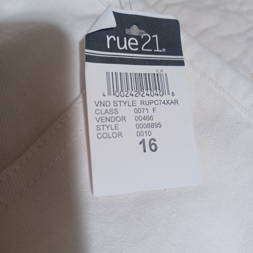 Rue21 White Mid Rise Distressed Jeans - Picture 6 of 6